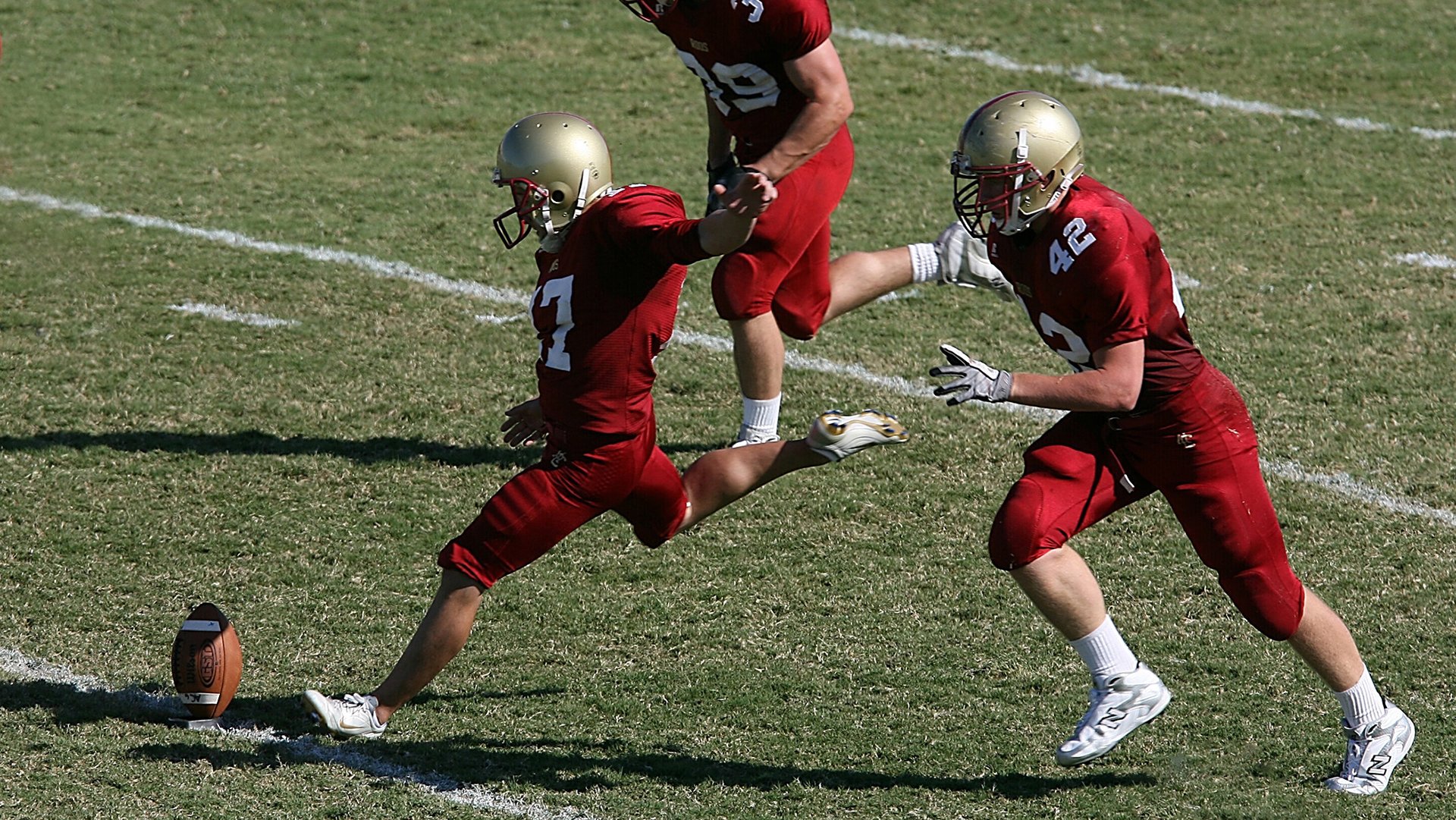 “厨房平板支撑计时赛” 利用烹饪空当完成挑战
